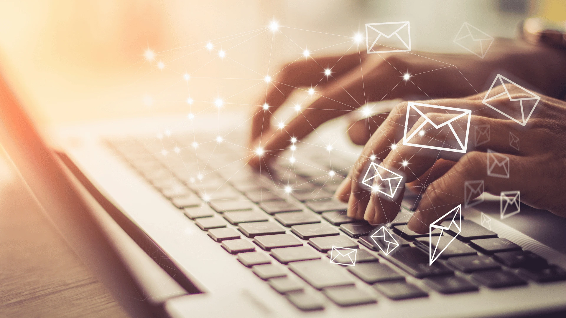 Email marketing automatisé depuis un ordinateur portable